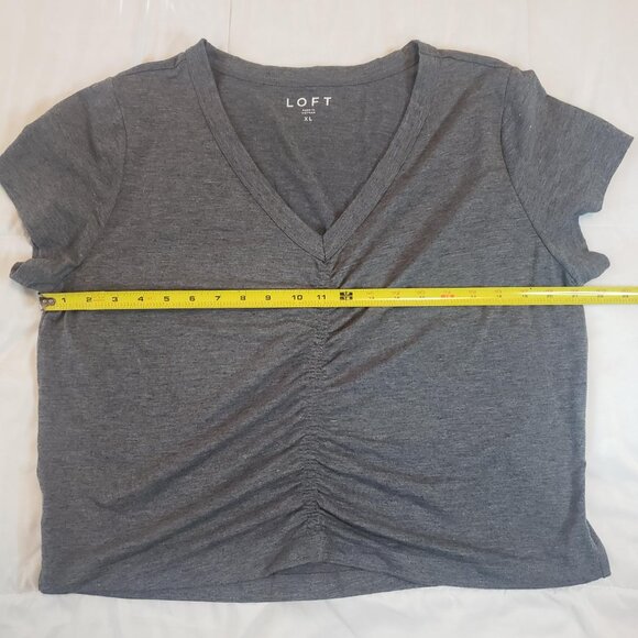 Anne Taylor Loft Women's Grey Scrunch Boxy Shirt Size XL Heather Gray V-Neck - Picture 3 of 5